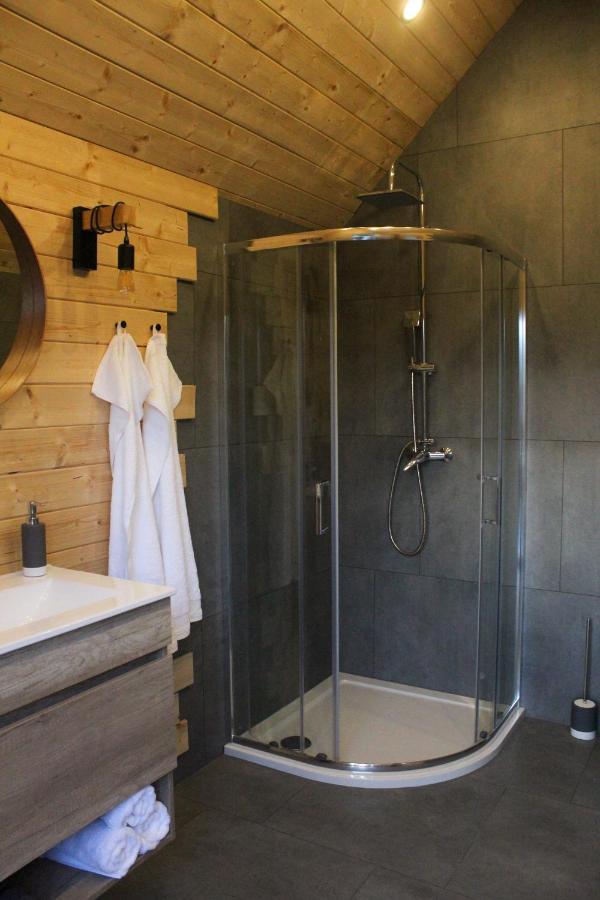 Hotel Hiska-Glamping Ajdovščina Esterno foto